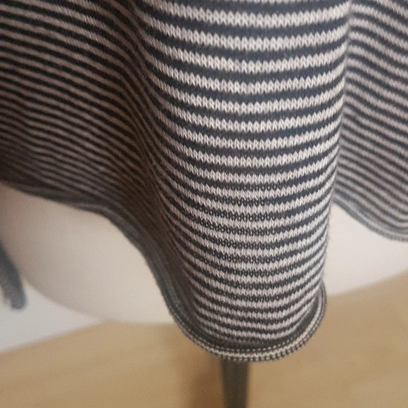 Brandy Melville light high  lo striped scoop neck hooded top - Picture 4 of 9